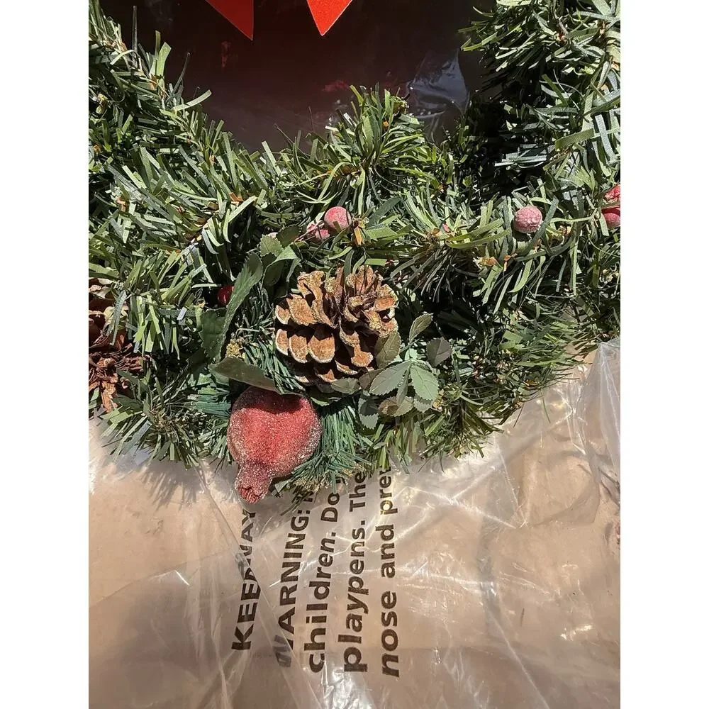 Brookstone Pinecone & BERRY 24” Christmas Wreath In Original Box Not Pre lit